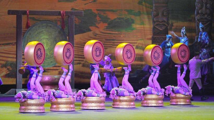 Beijing: Red Theatre Acrobatics Show Ticket-Local Must-See - Why the Red Theatre show works well in a Beijing itinerary