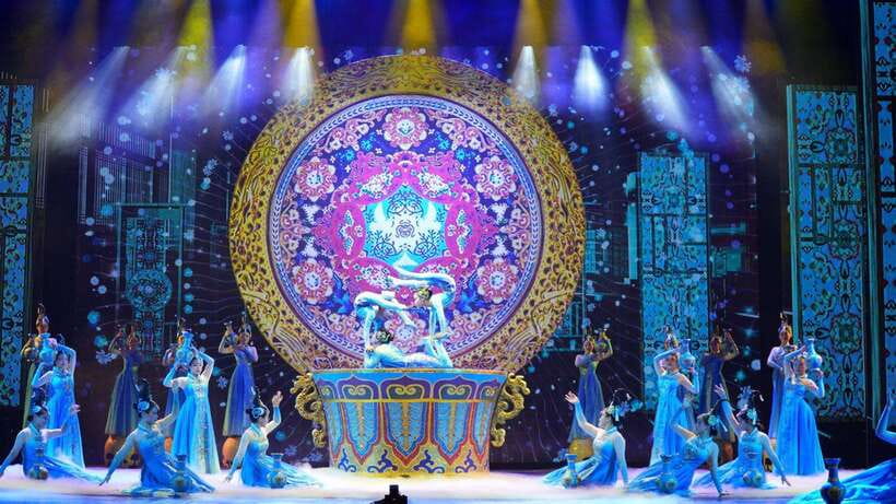 Beijing: Red Theatre Acrobatics Show Ticket-Local Must-See - The strongest part: variety without a long running time
