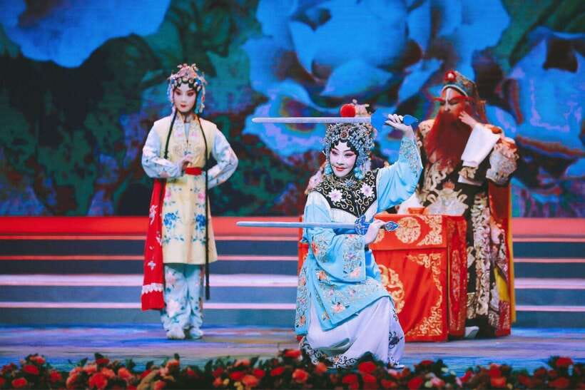 Beijing: Traditional Cultural Show Peking Opera Tickets - Why arriving early matters