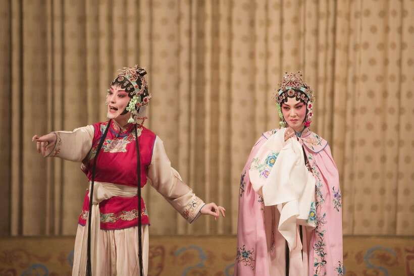Beijing: Traditional Cultural Show Peking Opera Tickets - The one-hour performance