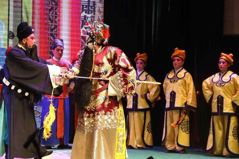 Beijing: Traditional Cultural Show Peking Opera Tickets - Booking details that matter