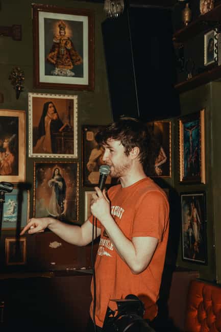 Belfast: Craic the Gong Comedy Show Ticket - Inside The Spaniard on Skipper Street