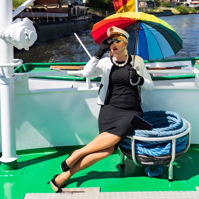 Berlin: Audrey Ahoi! Spree cruise with drag queen (HOL) - Boarding at Holsteiner Ufer