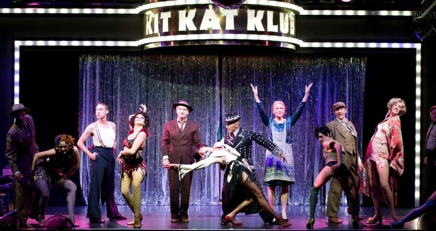 Berlin: Cabaret – The Berlin Musical at Tipi am Kanzleramt - What happens during the three-hour show