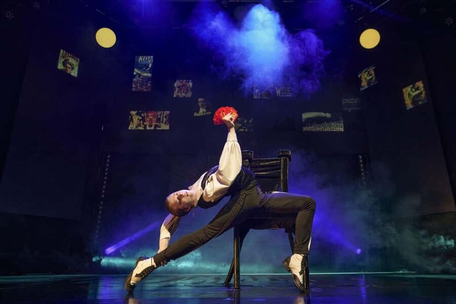 Berlin: "Flying Lights" - incl. Flying Steps – Variety Show - Key points to know