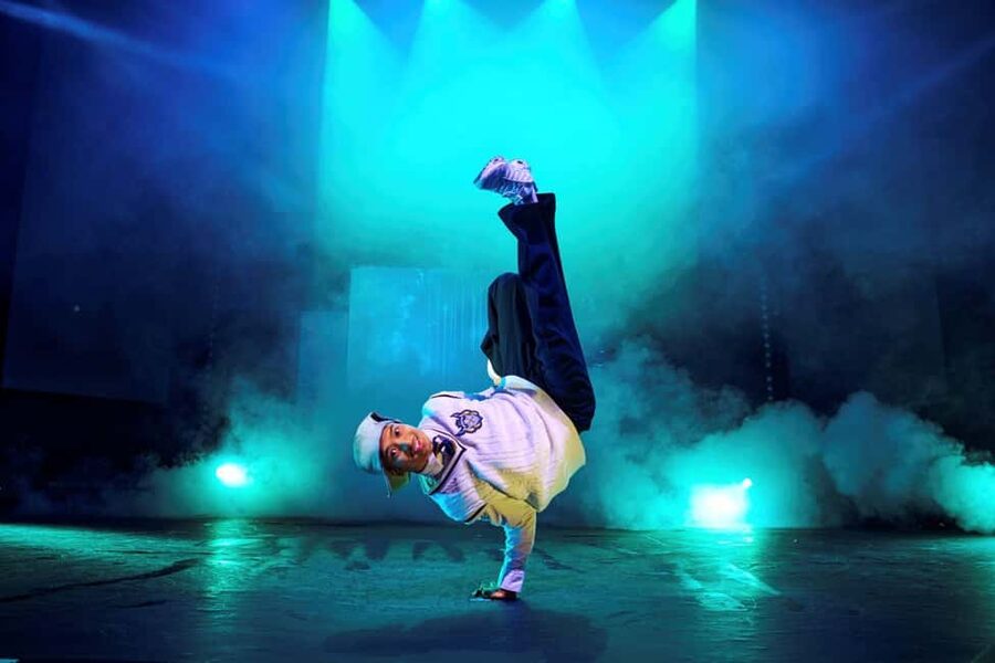 Berlin: "Flying Lights" - incl. Flying Steps – Variety Show - Circus acts worth watching closely