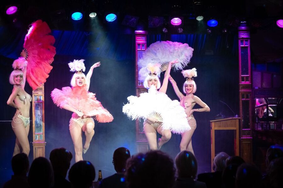 Berlin: Showgirls of Burlesque Show - What the $76 ticket really covers