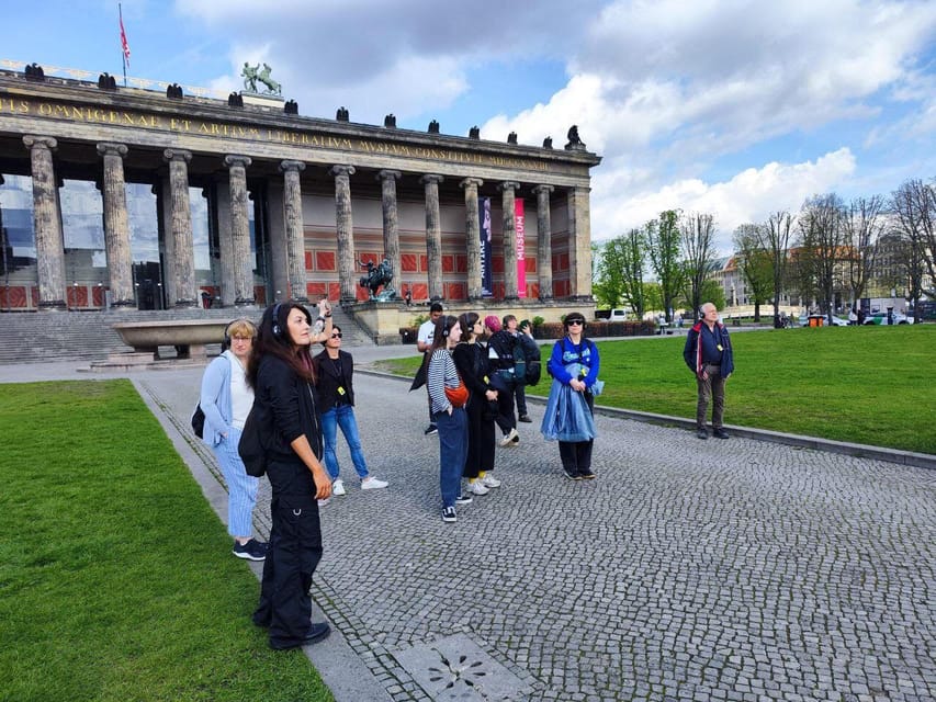 Berlin Sightseeing Musical-Historical Walking Tour - Humboldt University and the sound of learning
