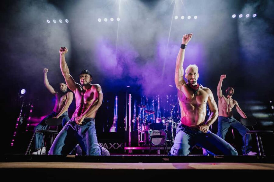 Berlin: SIXX PAXX Men´s Performing Arts Show - Cancellation and booking flexibility