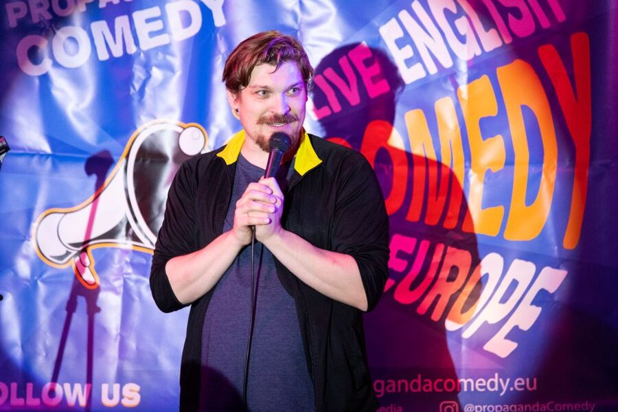 Berlin: The Dark Humor Comedy Show in English Entry Ticket - What the two-hour evening feels like