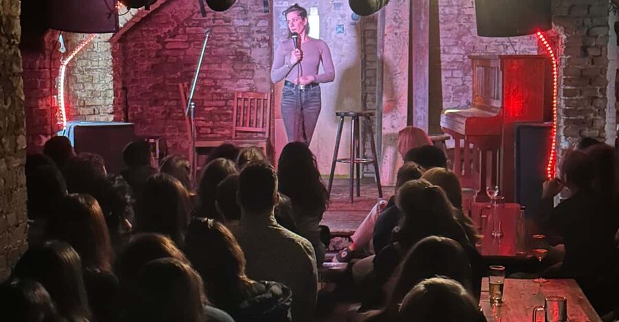 Berlin: The Epic Comedy Club Friday Night Showcase - What the two-hour schedule feels like