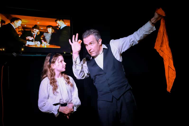 Blackpool: Family Magic Show with Award-Winning Magician - A family show that does not leave adults behind