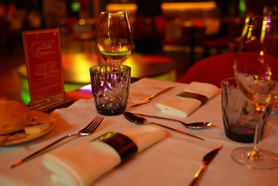 Braga: The Lingerie Restaurant Cabaret Show with Dinner - Key points to know before booking