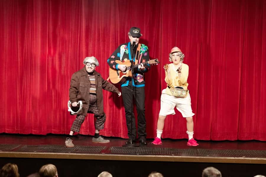 Branson: Comedy Jamboree Show - Three comedians give the show its main hook