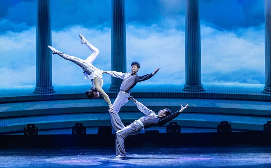Branson: Grand Shanghai Circus Show Entry Ticket - A two-hour program with a changing pace
