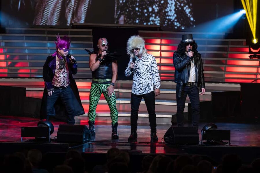 Branson: The SIX® Show Experience - Pepsi Legends Theater and the Branson location
