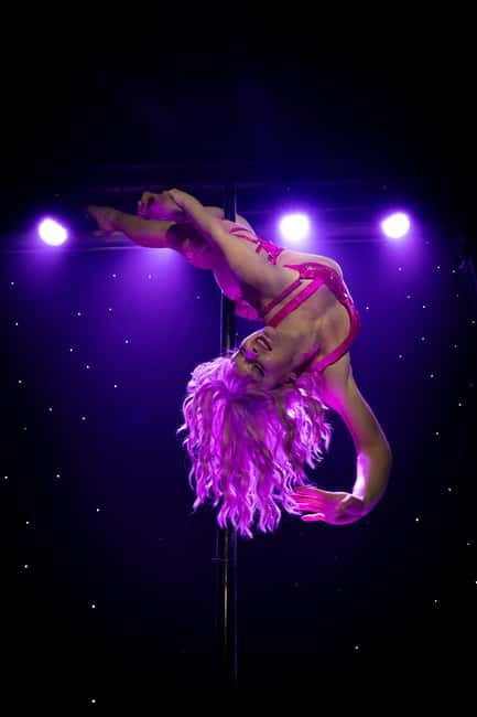 Brighton: Cabaret Carousel Show Ticket - The Cabaret Carousel theme and stage show