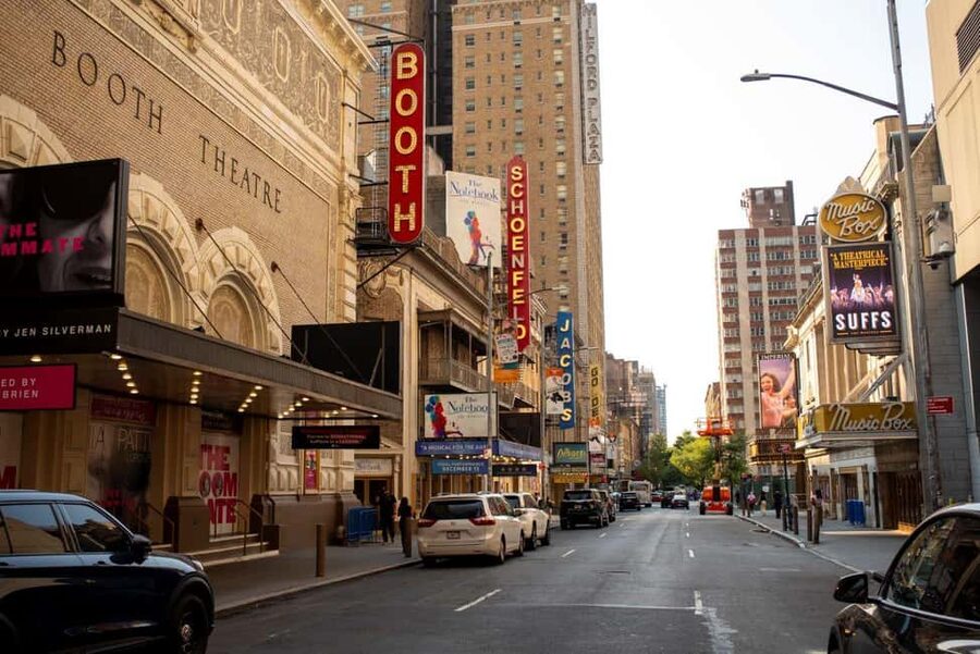 Broadway Backstage: From Times Square to Studio - From vaudeville to the Golden Age and beyond