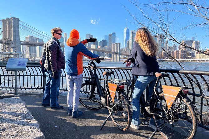 Broadway Bike Tour with Authentic Dutch Bikes! - Washington Square Park and the audio element