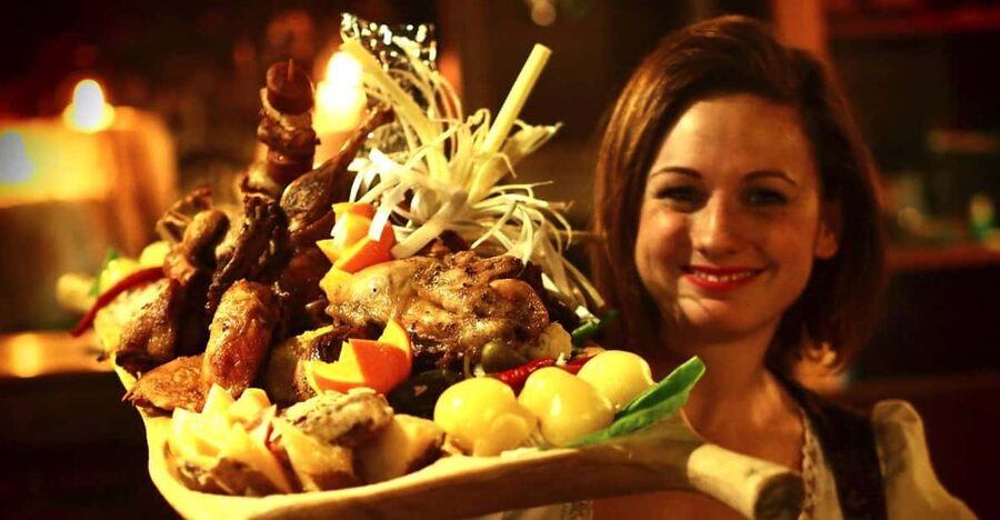 Budapest: Sir Lancelot Medieval Dinner with Drink and Show - Quick points to know before booking