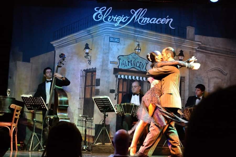 Buenos Aires: El Viejo Almacen Tango Show & optional Dinner - Why El Viejo Almacen works for a first tango night