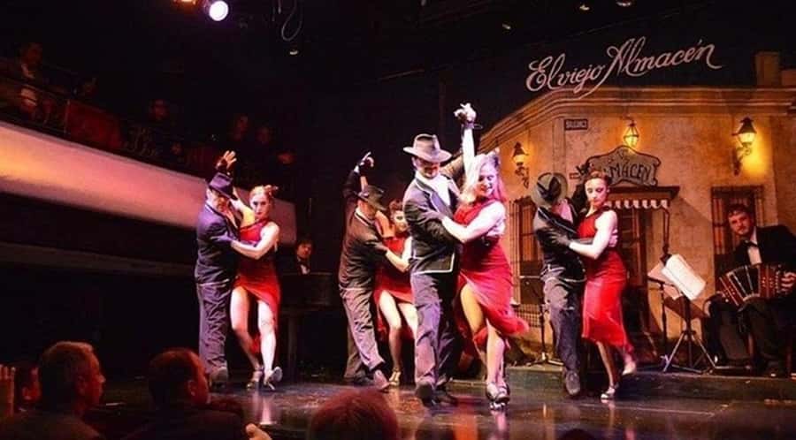 Buenos Aires: El Viejo Almacen Tango Show & optional Dinner - The tango performance: dancers, singers, and musicians