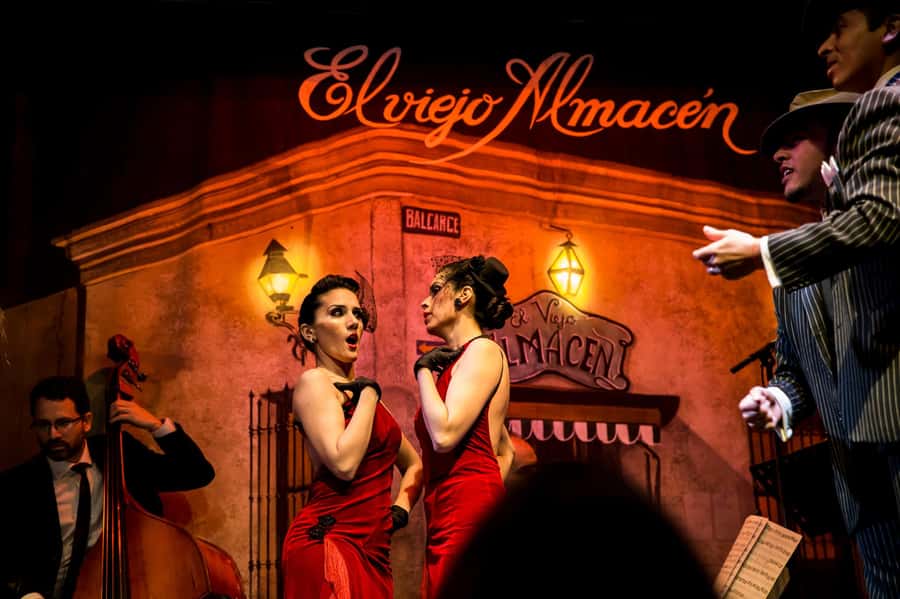 Buenos Aires: Tango - El Viejo Almacén! The first and most traditional show - Choosing between show only and dinner
