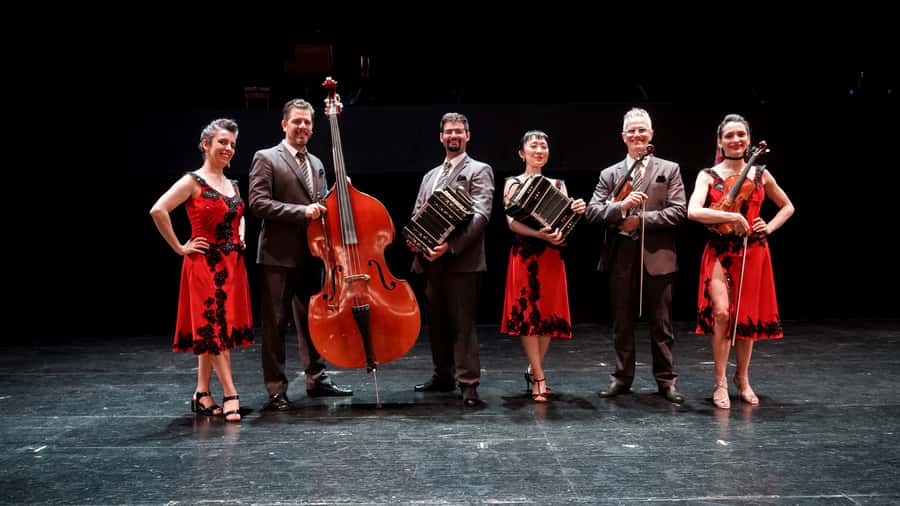 Buenos Aires: Tango Show at Tango Porteño & Optional Dinner - Why Tango Porteño feels bigger than a typical tango night