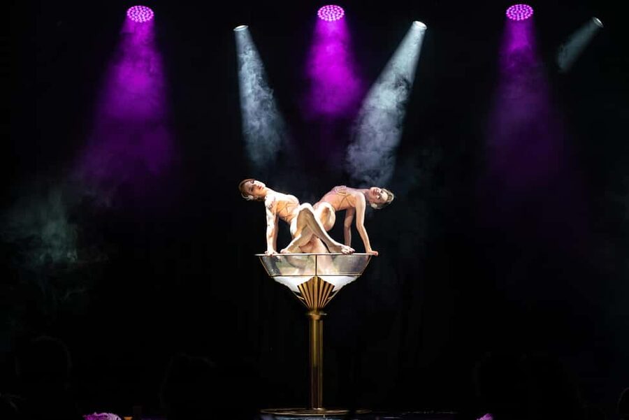 Burlesque Dinner Club in Vienna - Dinner with jazz and stage performance