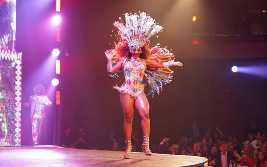 By Night Tour: Roxy Dinner Show & Transfer - Key points to know before booking