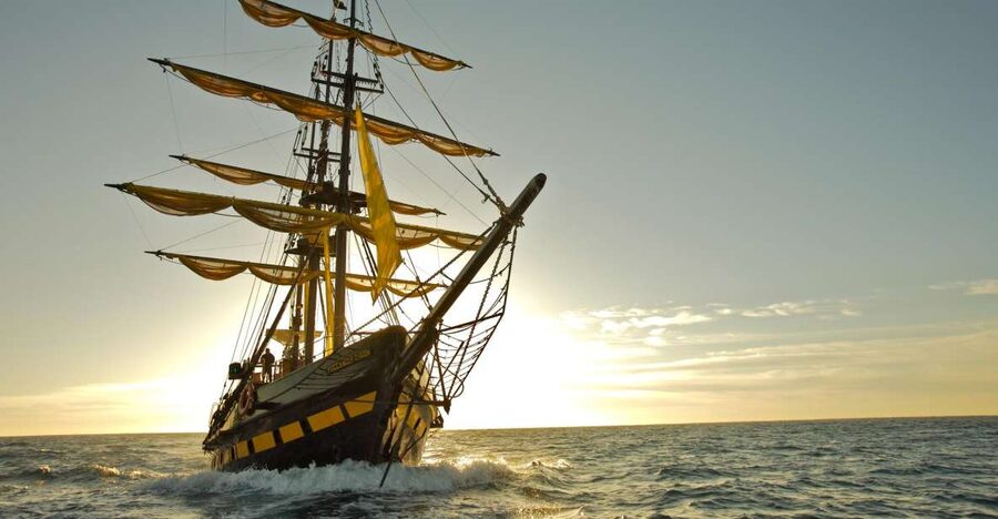 Cabo San Lucas: Sunset Pirate Ship Cruise with Dinner Show - Starting at Dock 0 behind Breathless Resort