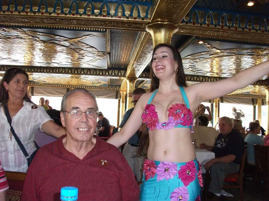 Cairo : Cairo Nile Dinner Cruise and Show - Should you book the Cairo Nile dinner cruise?