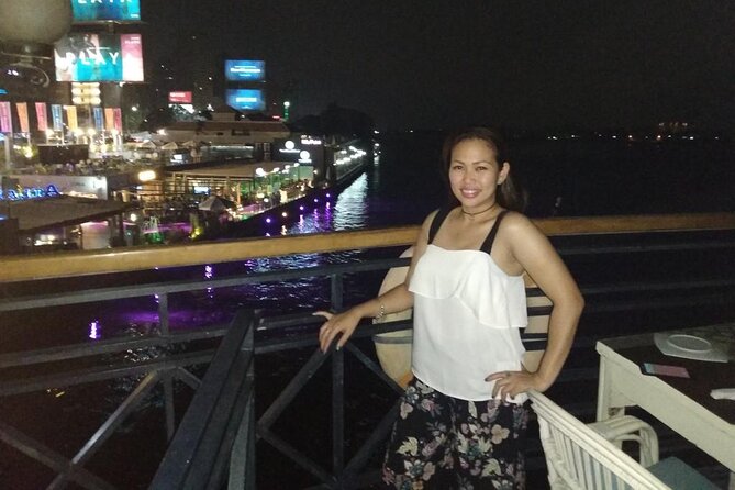Cairo Cruise With Belly Dancer Show - Dinner on board, with the Nile outside