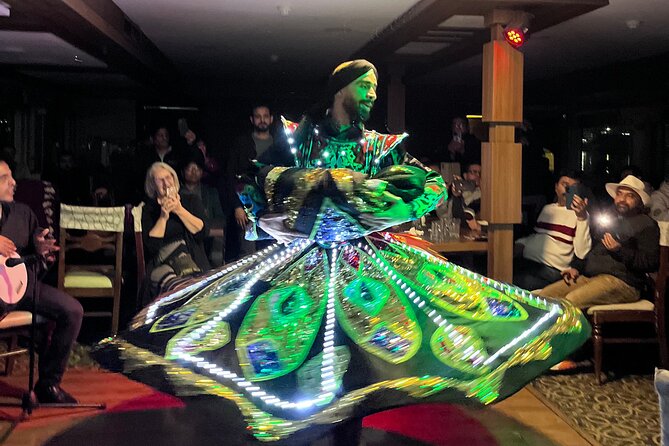 Cairo dinner cruise in Nile River ,Belly Dance and Tanura Show - What comes with the buffet dinner