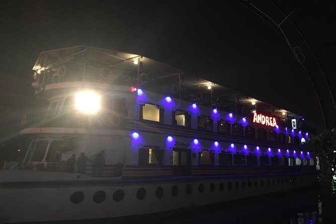 Cairo Dinner Cruise show with belly dancer show on Nile river - Dinner from the open buffet