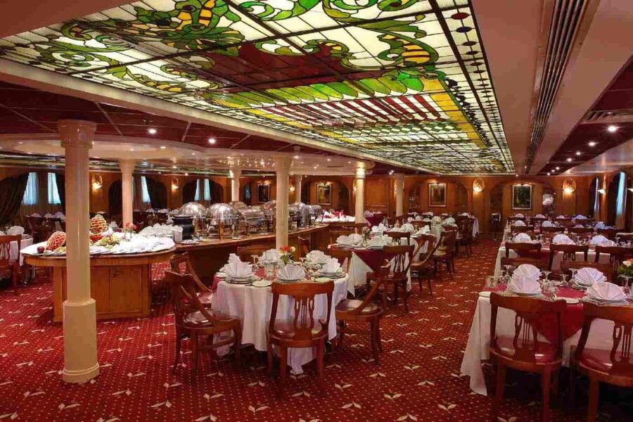Cairo: Nile Dinner Cruise with Belly Dancer Show and Music - Who should book this evening?