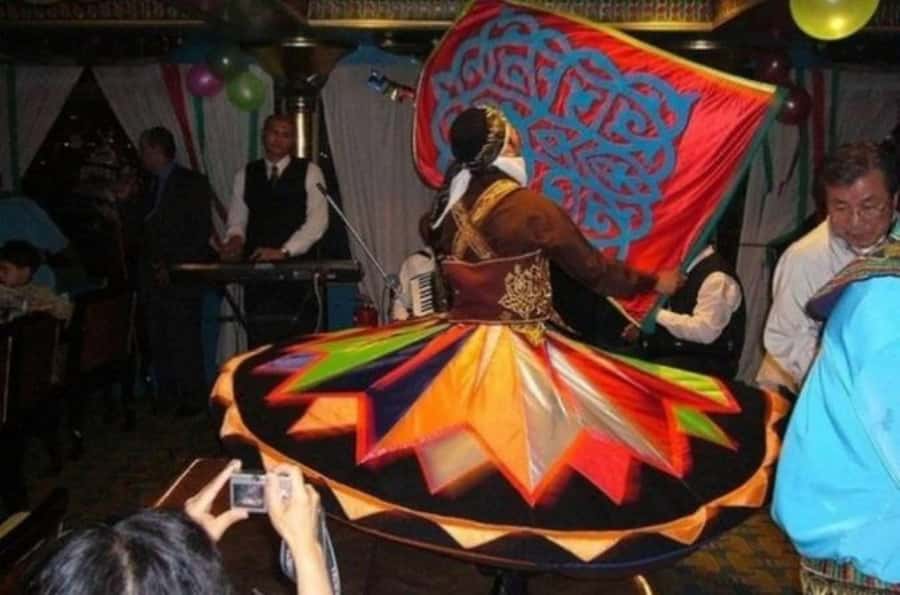 Cairo: Nile Dinner Cruise with Belly Dancer Show with Pickup - Key points to know before booking