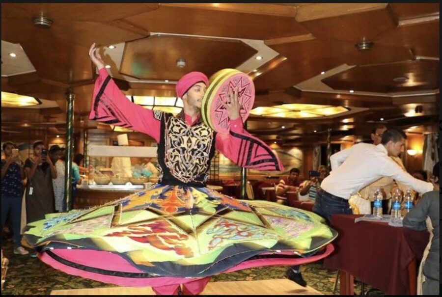 Cairo: Nile River Dinner Cruise with Belly Dance and Tanoura - Who will enjoy this cruise most