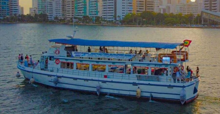 Cartagena de Indias: Sunset Cruise Open Bar with Dance Show - Is $49 a good value?