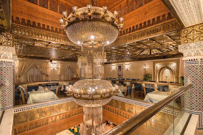Casablanca Night Tour with Andalusian Dinner Show - The Old Medina: an hour among the old lanes