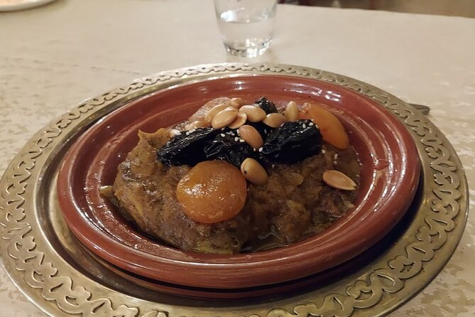 Casablanca Night Tour with Andalusian Dinner Show - What the $59 price really covers
