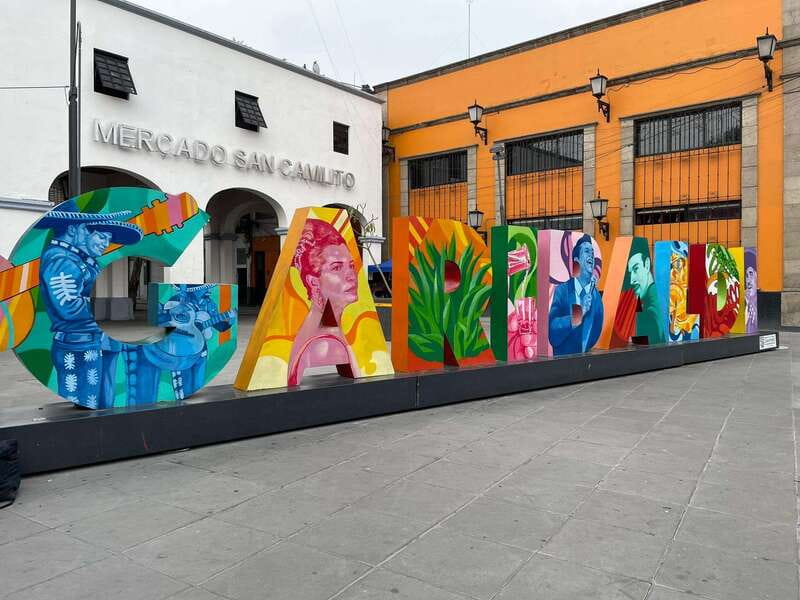 CDMX: Garibaldi Copa Show - Guides, language, and group size