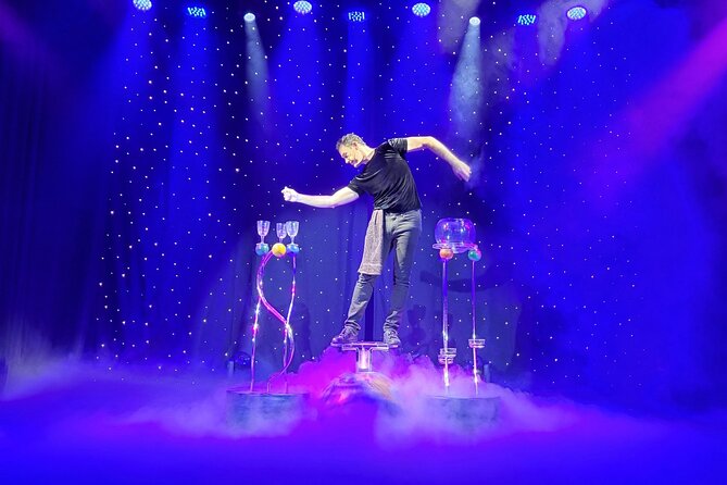 Charles Bach Wonders Magic and Illusion Show - Meet and greet, photos, and the small details