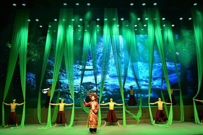 Charming Da Nang Show : Culture-Art-History-LifeStyle of Vietnam - The ChamPa opening gives the show a sense of place