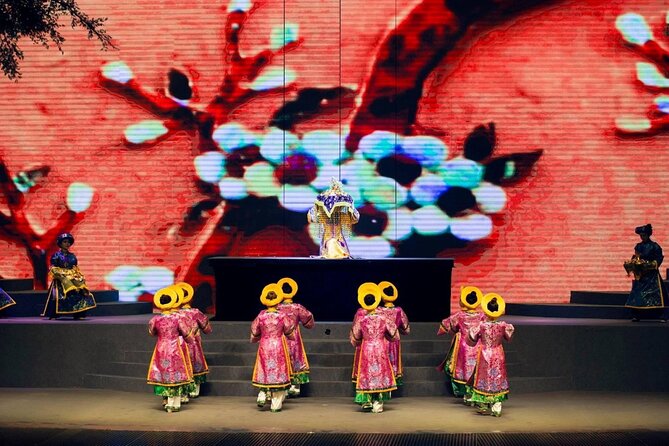 Charming Da Nang Show : Culture-Art-History-LifeStyle of Vietnam - Ao dai, non la, and lotus imagery shape the visual experience