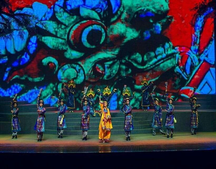 Charming Da Nang Show: Culture, History, Art Vietnamese Show - The ChamPa Opening Sets the Tone