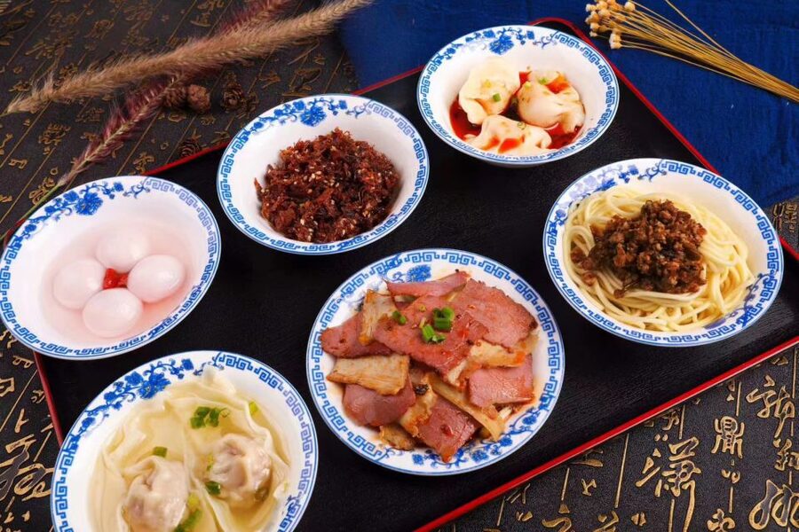 Chengdu: Sichuan Opera Shu Feng Yan Yun Evening Show Ticket - Tea, snacks, and the relaxed pace