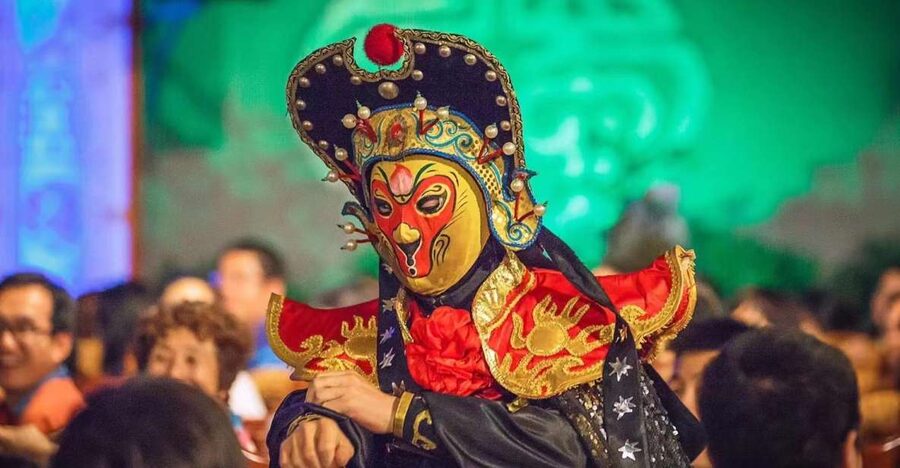 Chengdu: Sichuan Opera Shu Feng Yan Yun Evening Show Ticket - What happens during the 90-minute show