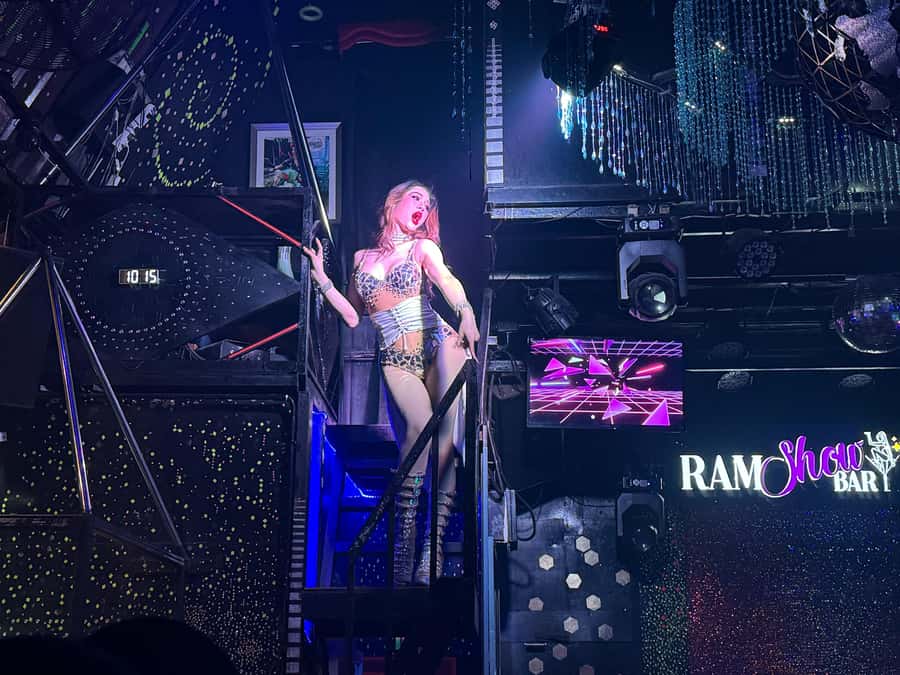 Chiang Mai: Ladyboy Cabaret Show with Dinner and Drinks - Practical advice before you go