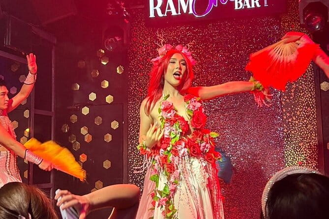 Chiang Mai: Ladyboy Cabaret – Stories, Dinner and Sparkle - Dinner at Chiang Mai Night Bazaar adds local context